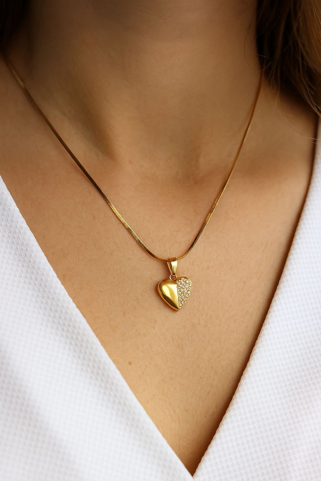 Golden heartshine pendant